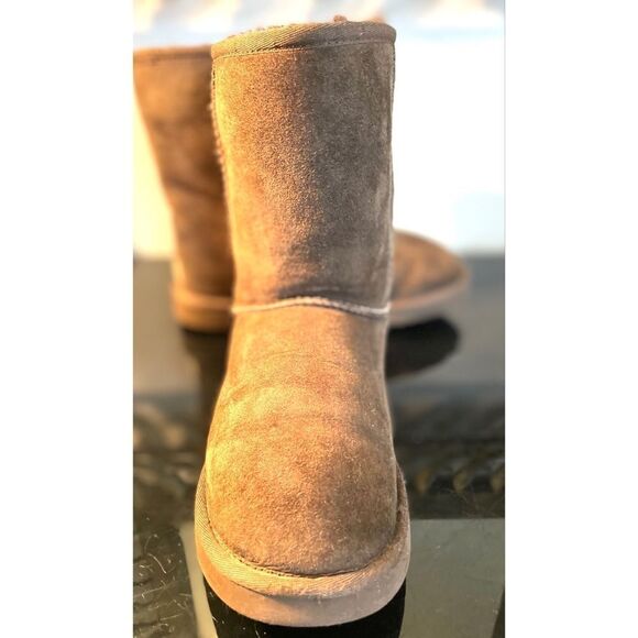UGG Australia Women's Classic Short II Sheepskin Boots Chocolate Brown SZ 7 - Picture 5 of 11
